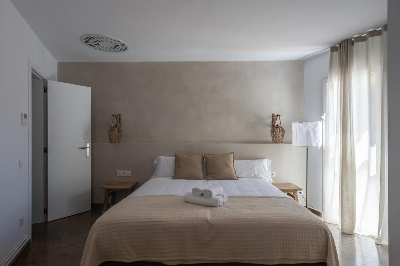 Standard Double Room,1351144804:JPEG